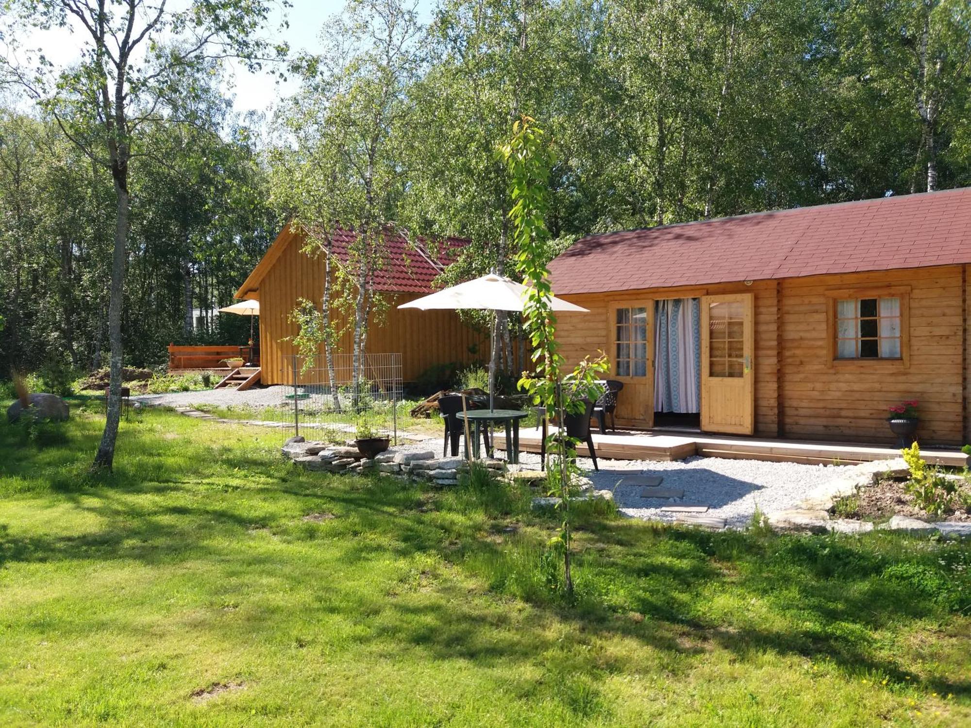Hueueru Puhkemajad Guest House Huuru Ngoại thất bức ảnh